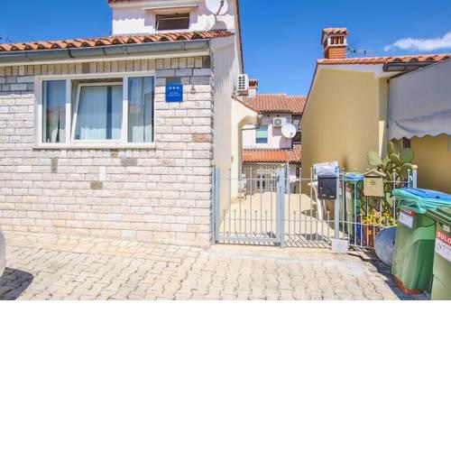 A4 Goga 1 two bedroom apartment near the beach and the sea