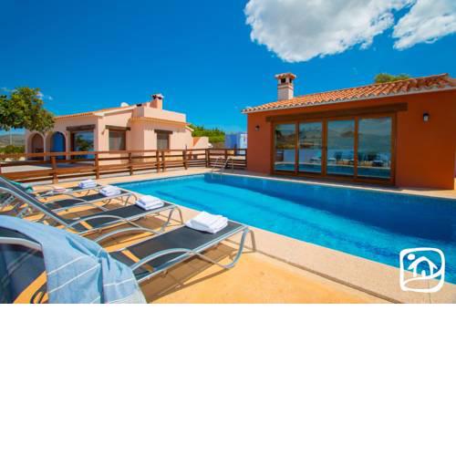 Abahana Villas Ceos