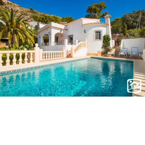 Abahana Villas Sea Views