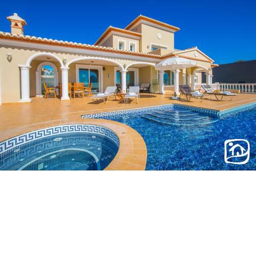 Abahana Villas The Sun