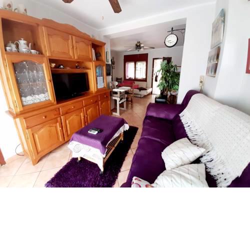 AbelesHome. Villa con Piscina, Barbacoa y Parque Infantil.