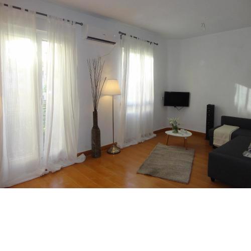 Acacias Apartment
