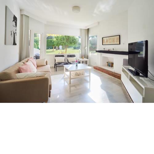 Acogedor apartamento en Jardines de Calahonda