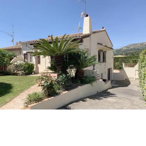 Acogedor chalet 9px con piscina en L'Estartit