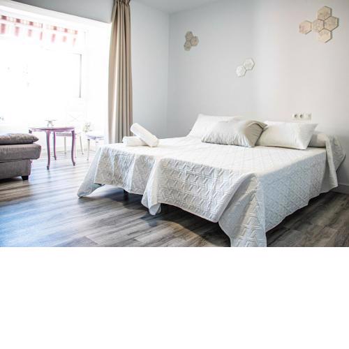 Acogedor estudio en Nerja Centro 5m a pie de la playa