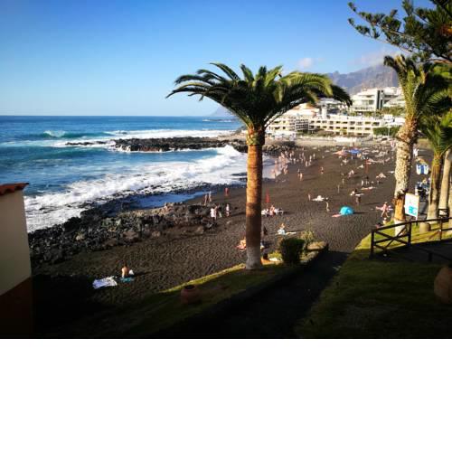 Acogedor estudio en playa Santiago con vistas