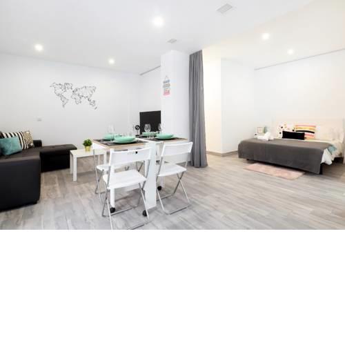 Acogedor LOFT en Bajo CENTRICO CON PARKING WIFI