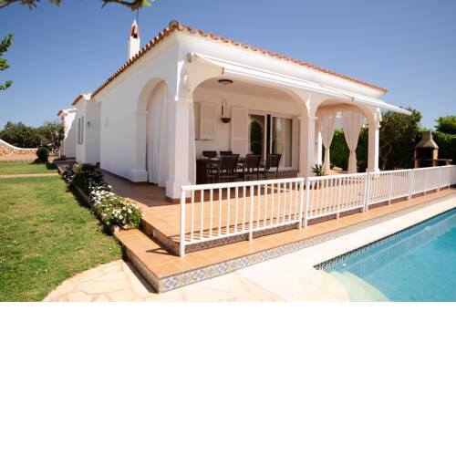 ACOGEDORA VILLA A DOS MIN. DE LA PLAYA