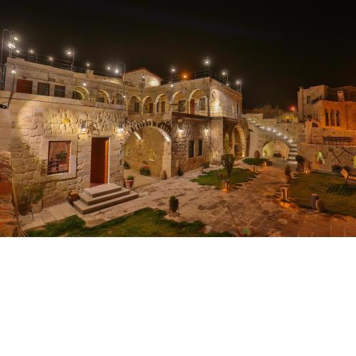 Acropolis Cave Suite