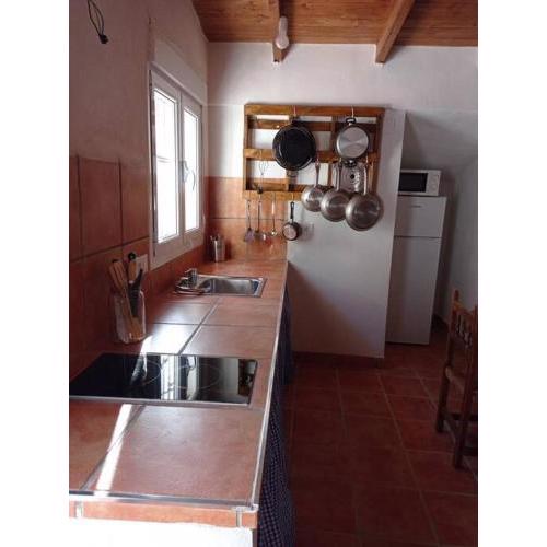 Adorable 1 bedroom holiday home with pool
