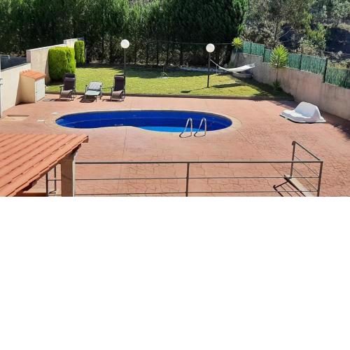 Adosado con piscina privada