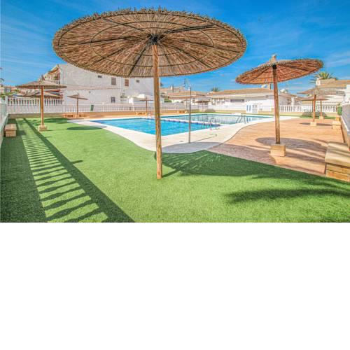 Adosado con piscina