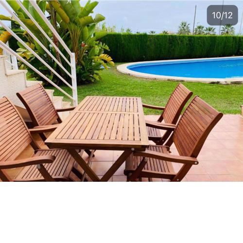 Adosado Rabdells 2 apartamentos juntos Olivanova 150m de la playa
