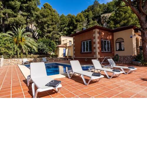 Aduanas Villa Sleeps 8 with Pool and Air Con