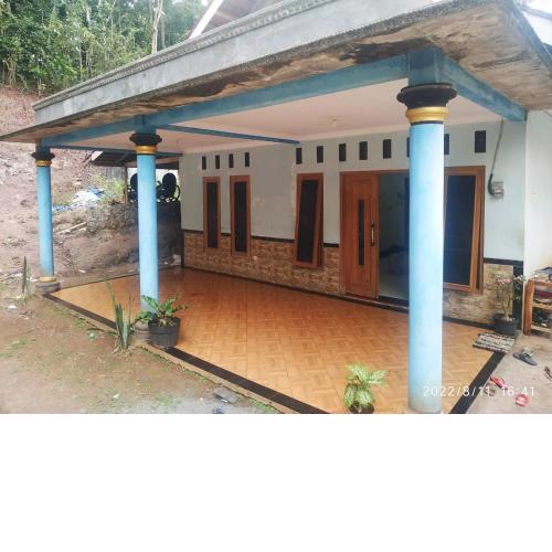 ADZRIEL HOMESTAY SYARIAH