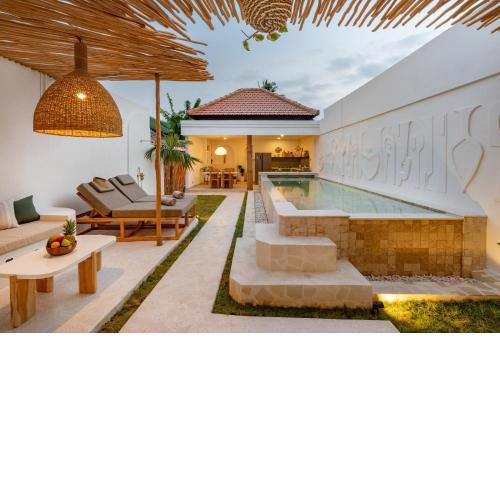 Aestetika Villa Sanur - 3-Min Walk to Beach