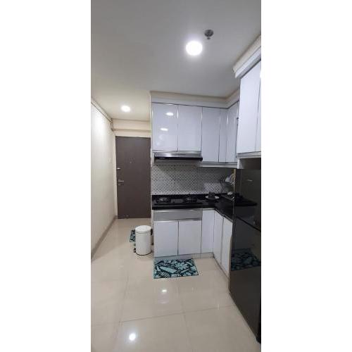 Affordable rooms with wifi & Netflix at sentra timur resindence by.Rizky properti