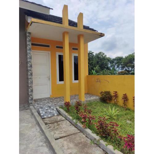 Aghnia Shariah House