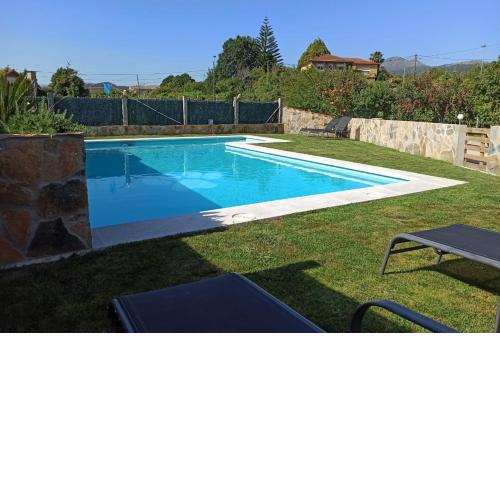 AGRADABLE CASA CON PISCINA EN GONDOMAR(VAL MIÑOR)