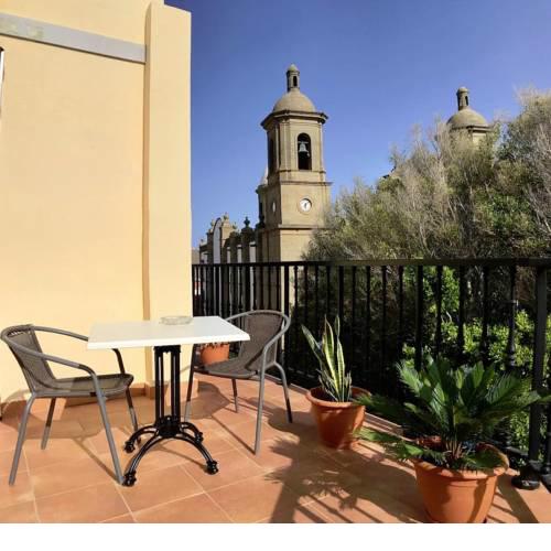 Aguimes Plaza Sunny Terrace Apartment