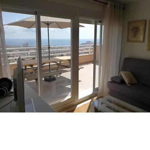 AHRENTALS Apartamento Urb Montemar II Vistas increíbles C10