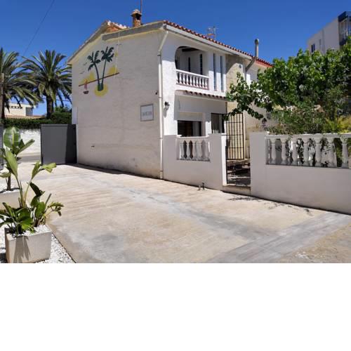 AHRENTALS Villa Carolina a 150 pasos de la playa
