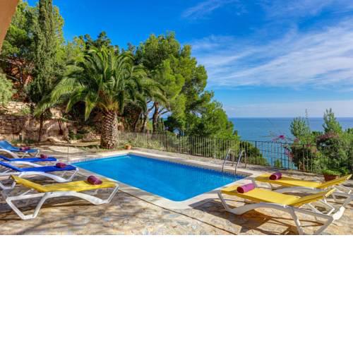 Aiguablava Villa Sleeps 6 with Pool