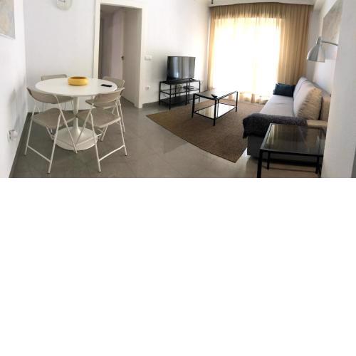 AIRCON & TERRACE IN TRIANA