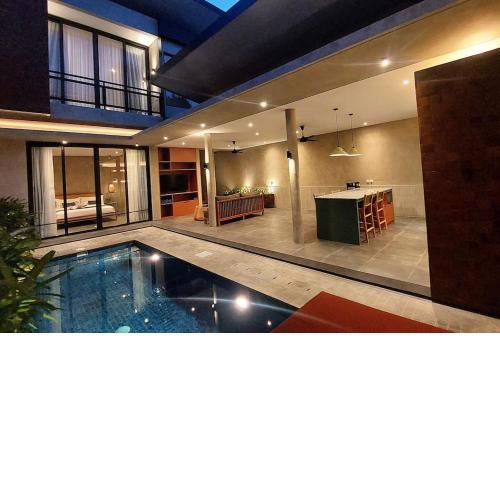 Akhila 3 - 2 BR Modern tropical villa at the heart of Seminyak