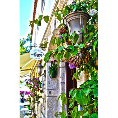 Alacati Zeynep