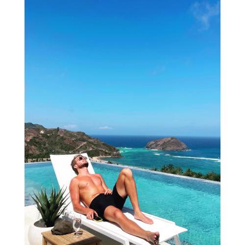 ALAIA one Private Villa - Brand New! - Book for MOTO GP