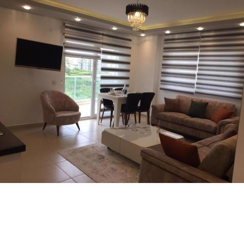 Alanya, Avsallar'da Su Kaydıraklı Site İçinde Kiralık Daire