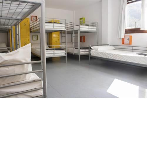 ALBERGUE DE LASTUR