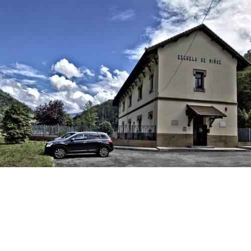 Albergue Juvenil de Bustiello