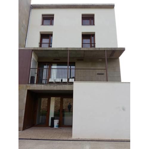 Albergue San Jorge: Hospitality, Services & Events