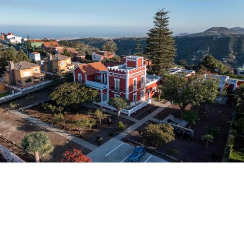 Albor Suites