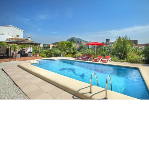 Alcalali Villa Sleeps 8 with Pool and Air Con