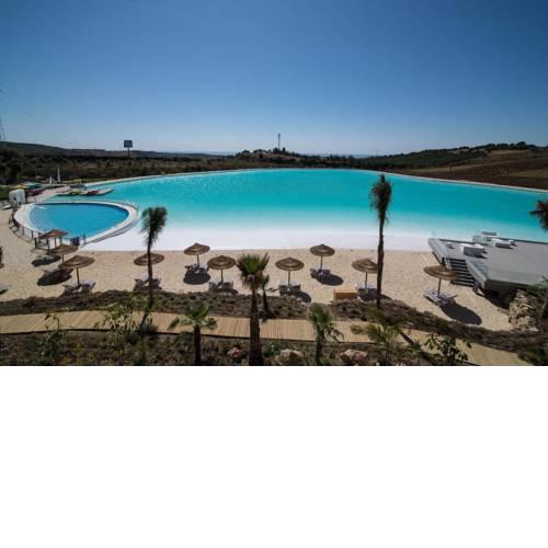 Alcazaba Lagoon