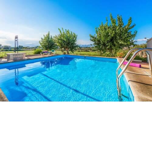 Alcudia Villa Sleeps 7 with Pool Air Con and WiFi