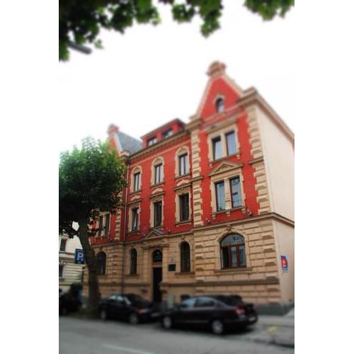 Alexandra Hotel
