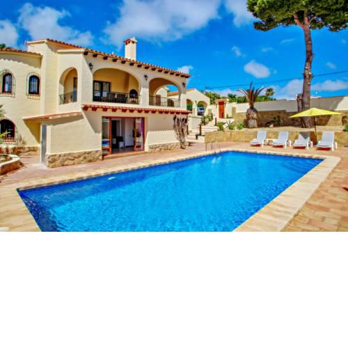 Alice - holiday home with private swimming pool in Benissa