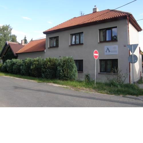 Alisa Apartments