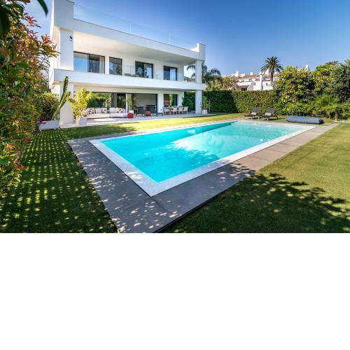 All About Villa Gardenias