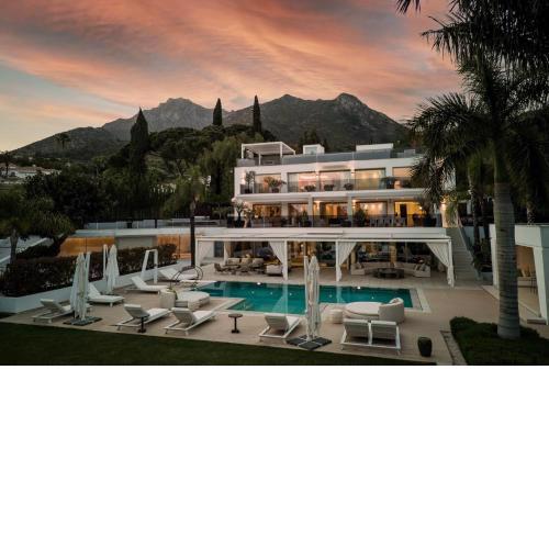 All About Villa Serenity
