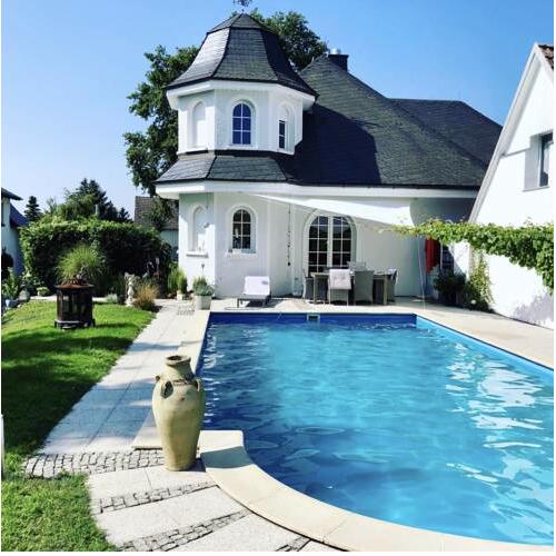 All NEW FLAT NEARBY DRESDEN !!!POOL!!!