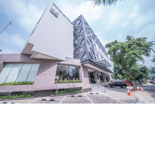 All Nite & Day Kebon Jeruk