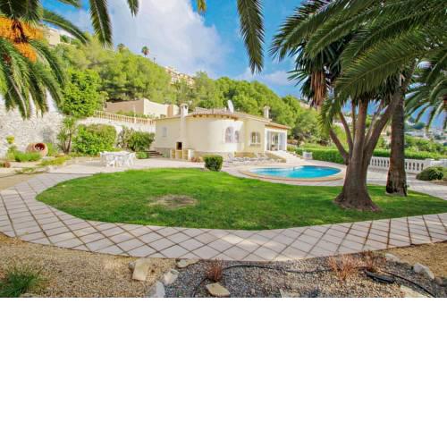 Alldo - hill side with private pool in Moraira