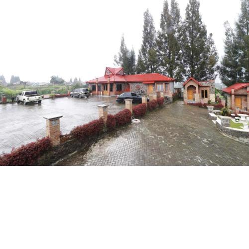 Alloyna Country Cottage Brastagi