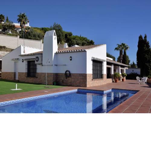 Alluring Villa in Arenas with Private Swimming Pool