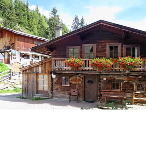 Almhütte Granat 690S